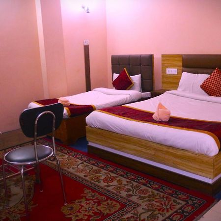 Hotel Jaswin Shanti Priya Дарджилинг Экстерьер фото